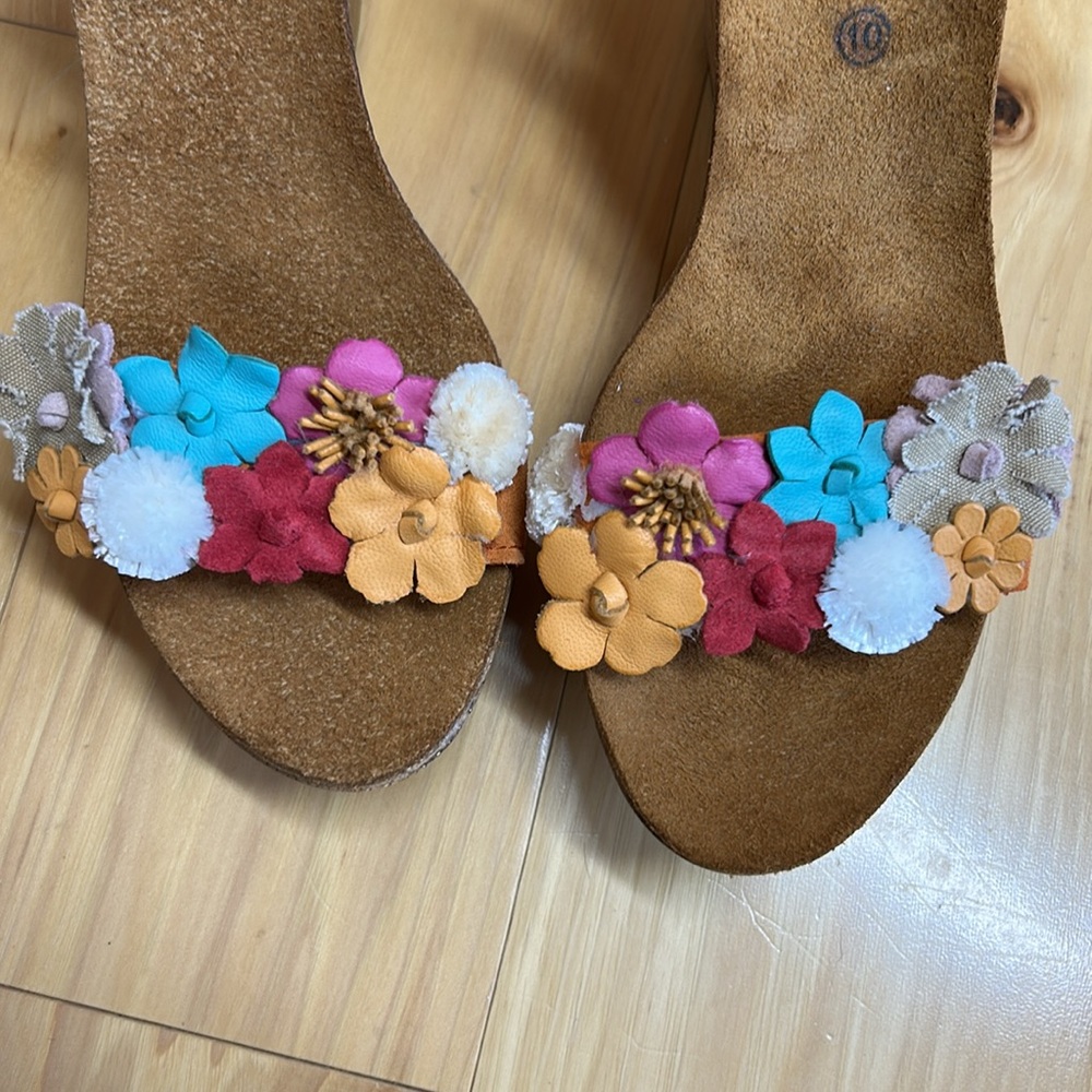 Bio Step Floral Wedges w/Leather Straps | Size 10 (41) - Picture 3 of 7